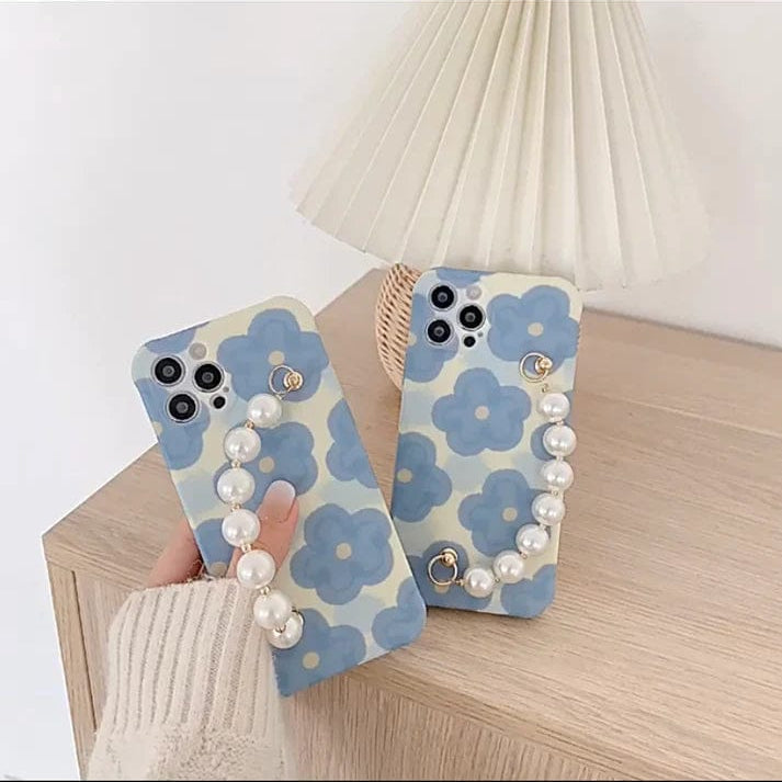 (Buy 1 Get 1 Free) Blue Floral Pearl Case