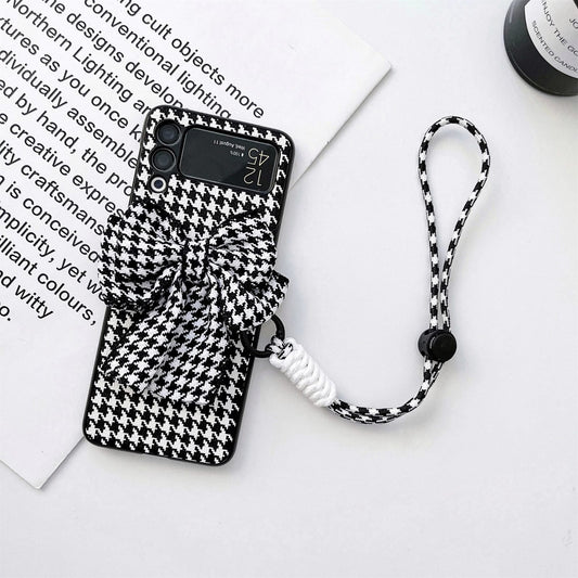 (Buy 1 Get 1 Free) Black-White Bow Armband Samsung Case