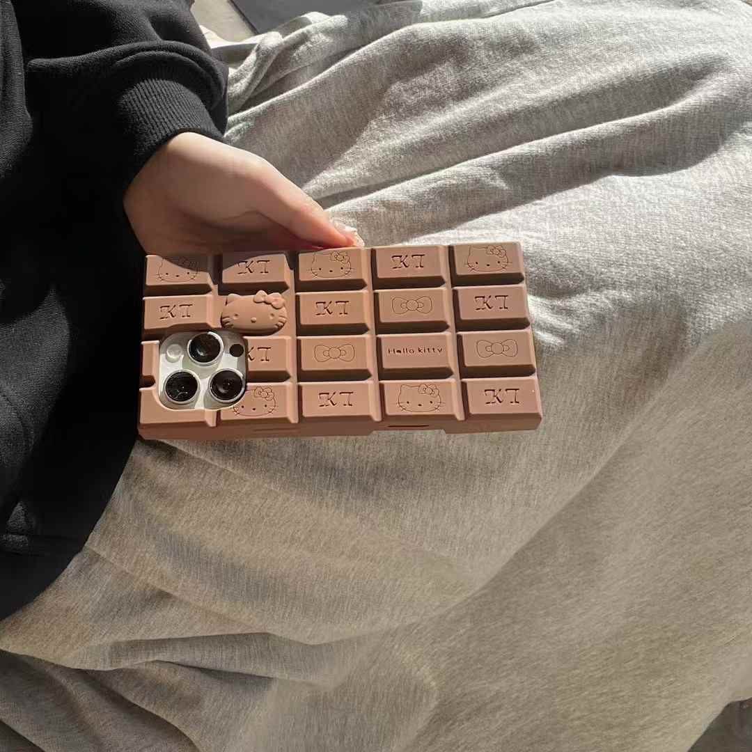 (Buy 1 Get 1 Free) Kitty And Bear Chocolate Silicon Case For iPhone