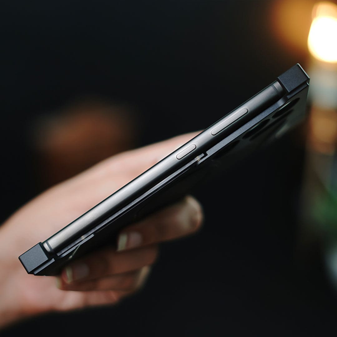 (Buy 1 Get 1 Free) Reinforced Carbon Fiber Armor Case - Samsung