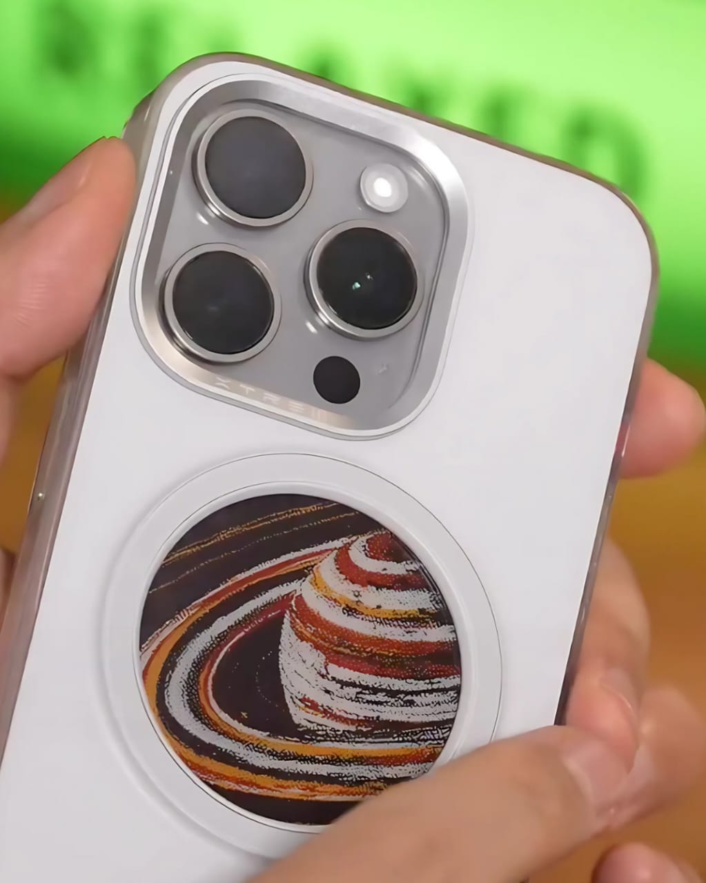 (Buy 1 Get 1 Free) E-Ink Circle Display Case for iPhone