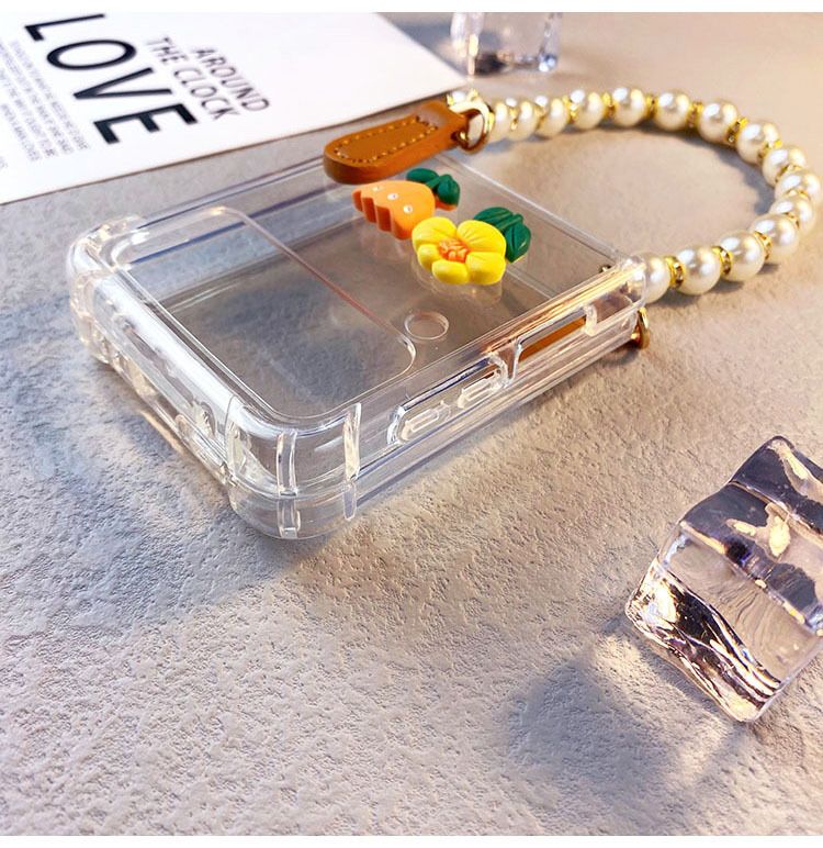 (Buy 1 Get 1 Free) Flower Pearl Chain Transparent Samsung Cover