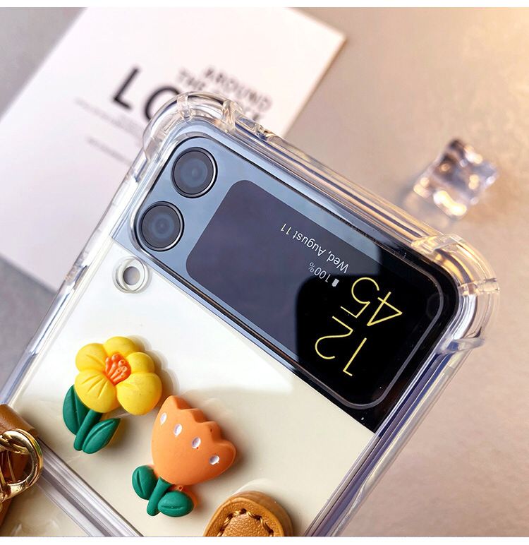 (Buy 1 Get 1 Free) Flower Pearl Chain Transparent Samsung Cover