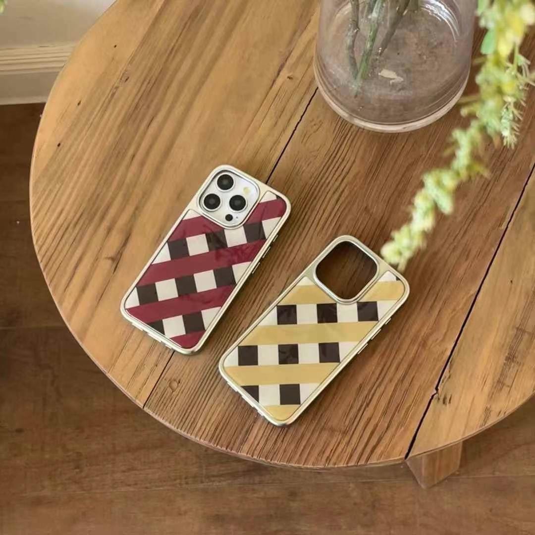(Buy 1 Get 1 Free) Checkered Designer Case For iPhone